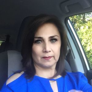 Meet your Posher, Ana maria